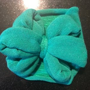 Kelly Green Messy Bow